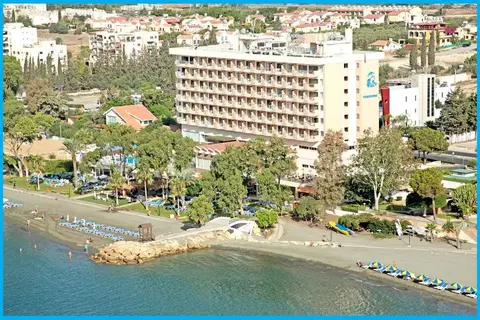 Poseidonia Beach Hotel in Limassol — foto 11