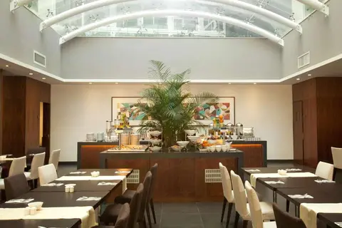 The George Urban Boutique Hotel in San Ġiljan — foto 17