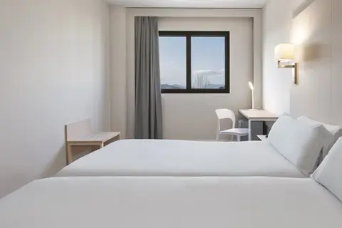 B&B HOTEL Granada Estación in Granada, foto 9