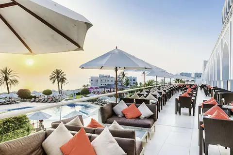 Crowne Plaza Muscat in السيب — foto 2