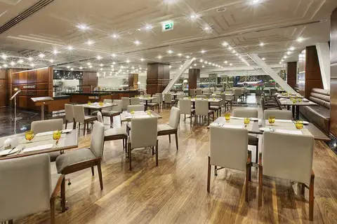 DoubleTree by Hilton Hotel Istanbul Avcilar in Avcılar — foto 6