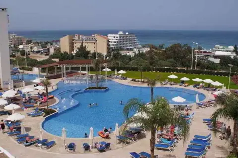 Sunrise Oasis in Παραλίμνι