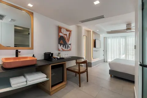 Enorme Santana Island in Vrachasi Municipal Unit — foto 19