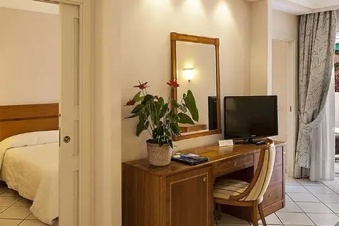 Hotel Continental Ischia in Ischia — foto 23