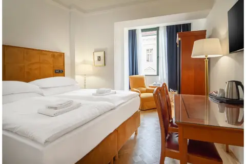 Hotel Bologna in Praag — foto 3