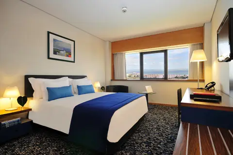 Ramada by Wyndham Lisbon in Almada — foto 20