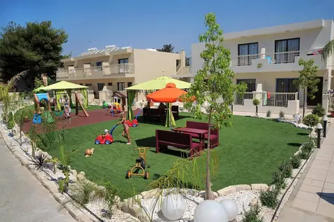 Nelia Gardens Hotel in Ayia Napa — foto 19