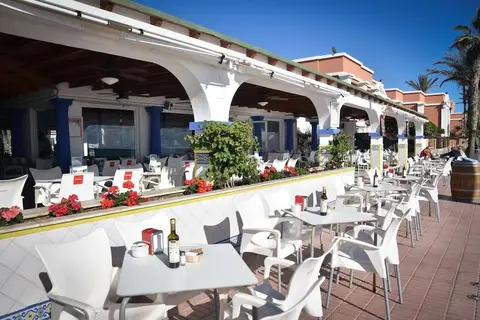 Playacapricho in Roquetas de Mar — foto 6