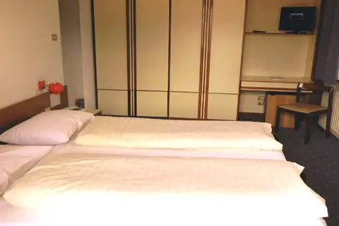 Hotel Bologna in Bruneck - Brunico — foto 3