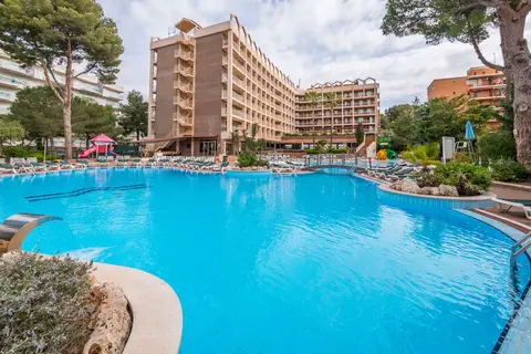 Golden Avenida Family Suites in Salou — foto 2