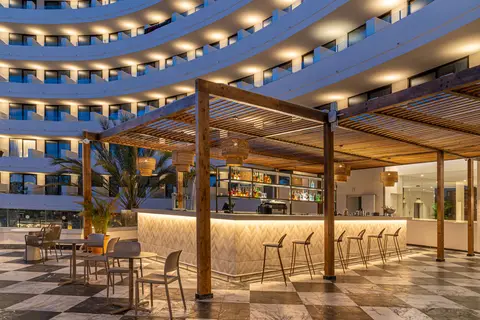 Hotel Mediterranean Palace in Arona — foto 5
