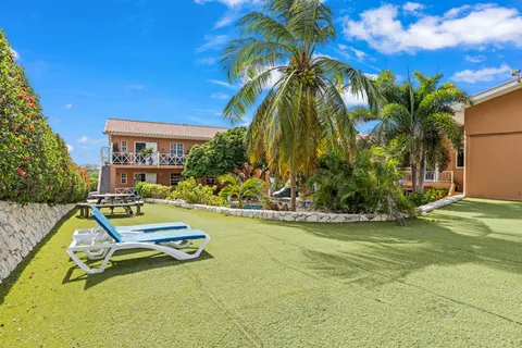 Fly & Go Curinjo Resort in Carawaraweg — foto 17