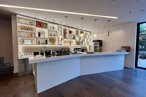 Durres Bay Hotel in Durrës — foto 8