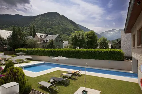 Parador de Artíes in Pyreneeën — foto 26