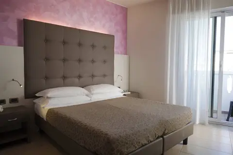 Hotel Tropical in Rome — foto 28