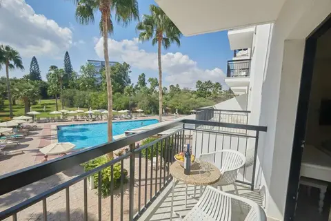 Tsokkos Gardens Hotel Apartments in Παραλίμνι — foto 11