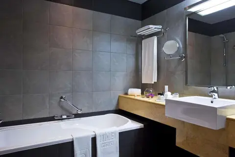 Time Grand Plaza Hotel in Dubai — foto 15