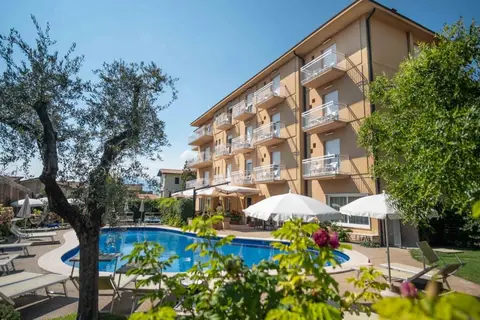 Romeo in Torri del Benaco — foto 2