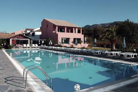 Nireas Studios & Appartementen in Αχαράβη