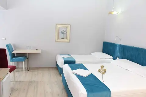 Hotel Theranda in Tirana — foto 4