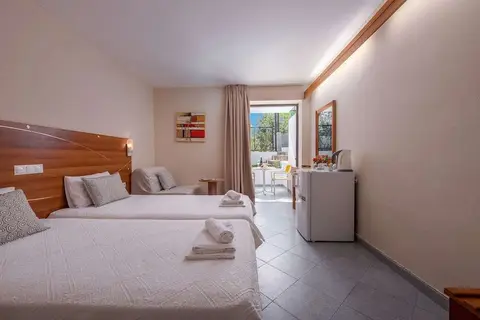 Dionysos Hotel & Studios in Δημοτική Ενότητα Παλλήνης — foto 5