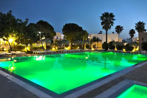 Summer Village of Hippocrates in Μαρμάρι — foto 23