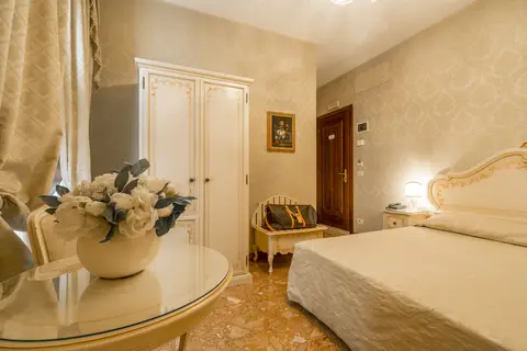 Palazzo Guardi in Venetië, foto 18