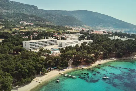 Bluesun Hotel Elaphusa in Bol — foto 11