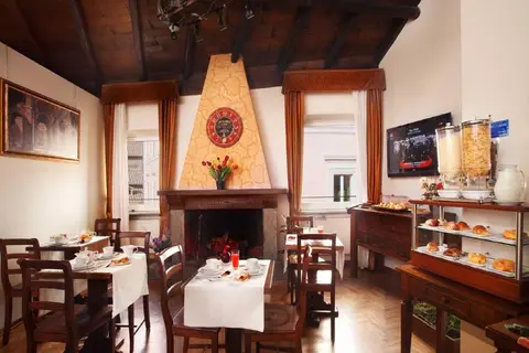 Pantheon Inn in Rome