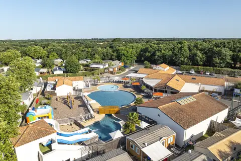 Loyada in Talmont-Saint-Hilaire