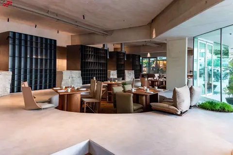 Erth Abu Dhabi in المُزُون — foto 8