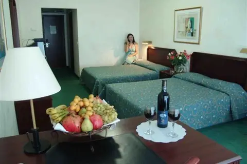 Shalom Hotel And Relax in Tel Aviv — foto 2