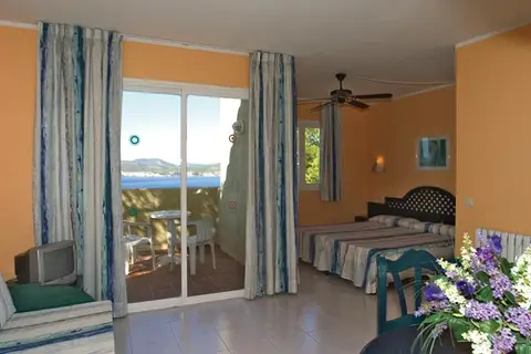 Purobeach Resort Santa Ponsa in Santa Ponsa — foto 9