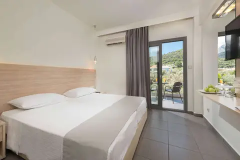 Princess Golden Beach Hotel in Χρυσή Αμμουδιά — foto 17