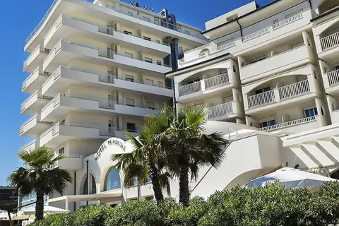 Yes Hotel Touring in Rimini, foto 11