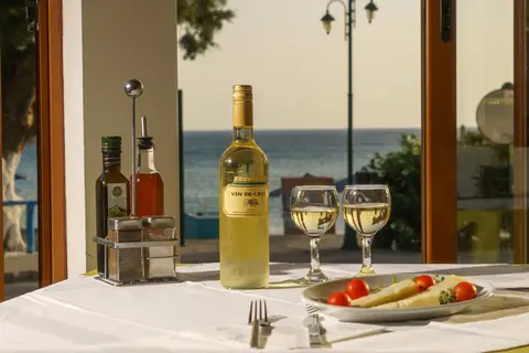 Alianthos Beach in Πλακιάς — foto 11