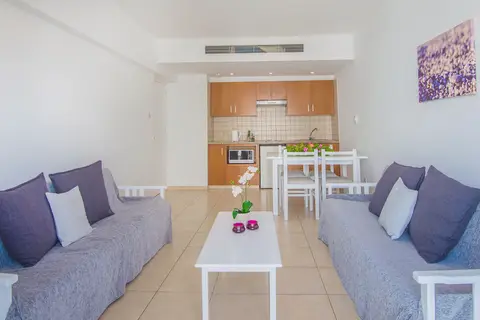Alva Hotel Apartments in Παραλίμνι — foto 8