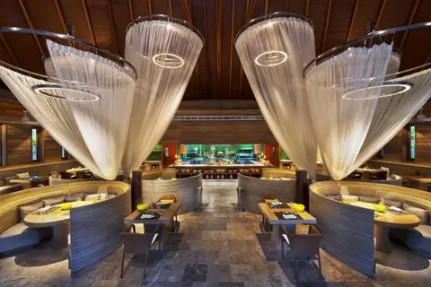 W Maldives in Stores — foto 9
