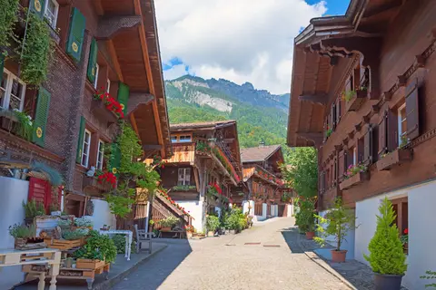 Ontdek de Jungfrau Region vanuit Brienz in Brienz — foto 2