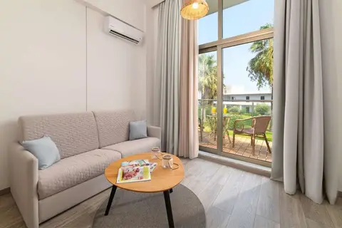 Hotel Paralos Rodos Lifestyle in Κολύμπια — foto 18