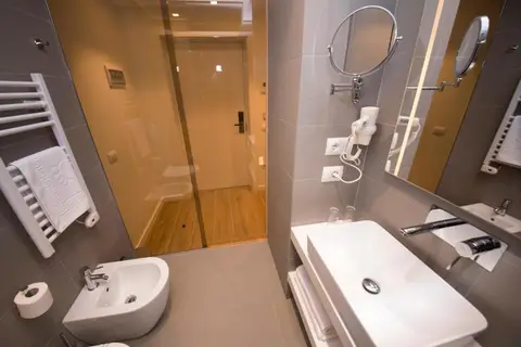 Hotel Theatro in Tirana — foto 12