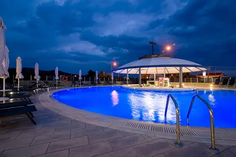 The Dome Luxury Hotel in Λιμενάρια — foto 17