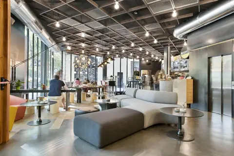 Niu Barcelona in Barcelona — foto 3