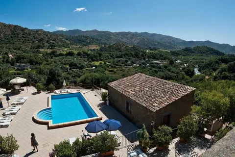 Gole Alcantara Botanical & Geological Park Argoturismo Il Borgo in Castiglione Di Sicilia — foto 4