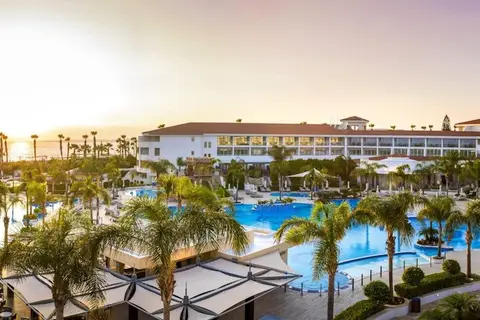 Olympic Lagoon Resort Paphos in Paphos — foto 4