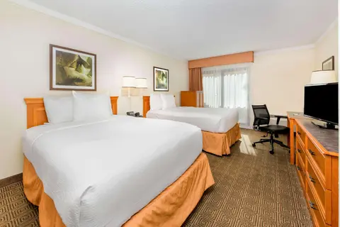 La Quinta Inn & Suites by Wyndham Ft Lauderdale Cypress Cr in Fort Lauderdale — foto 7
