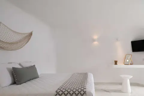 White Concept Caves in Santorini — foto 15