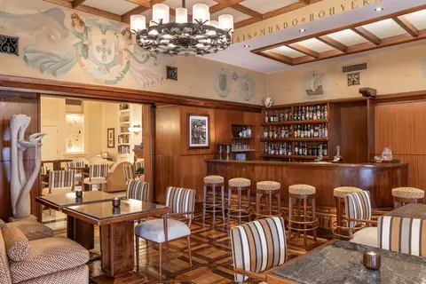 Hotel Britania Art Deco in Almada — foto 21