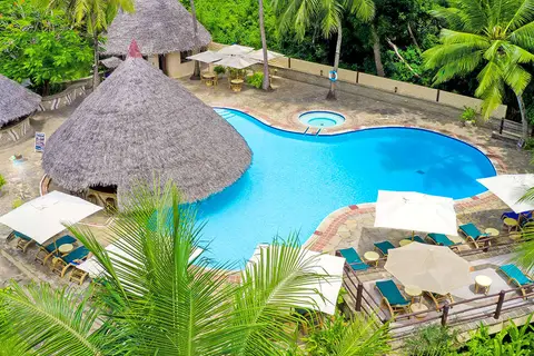 Pinewood Beach Resort & Spa in Kasemeni ward — foto 7