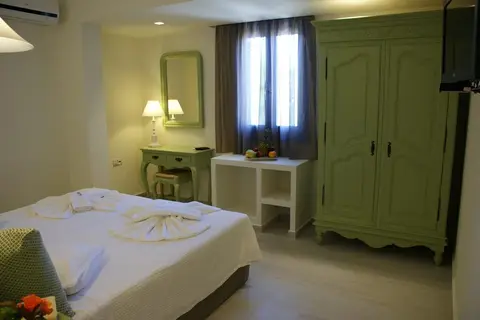 Alkyoni Beach Hotel in Naxos — foto 2
